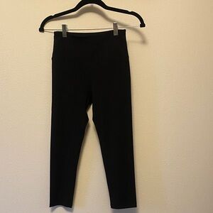 Wool & Summit Crop Black Leggings